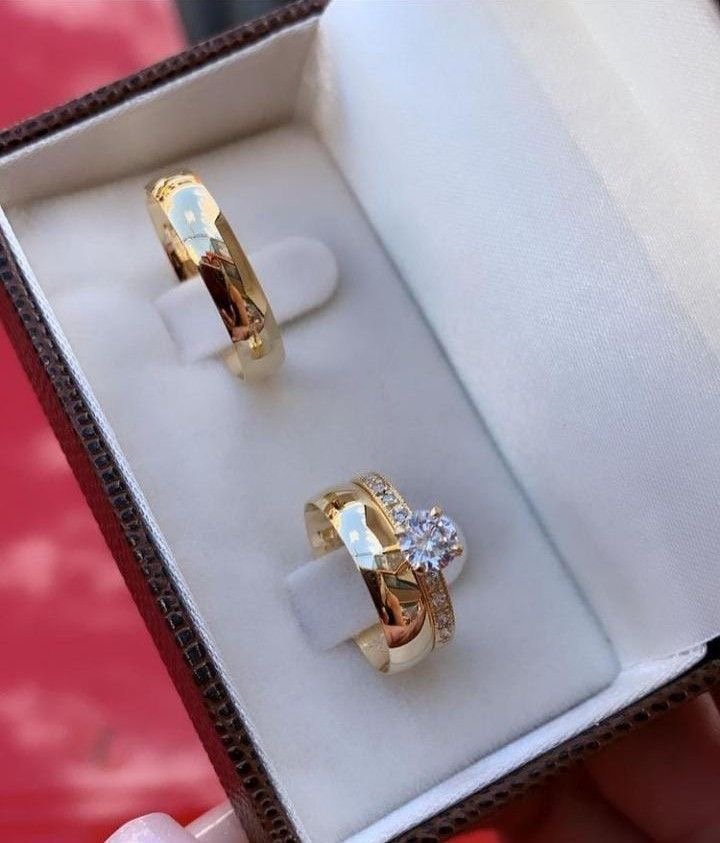 Luxury Gold Couple Wedding & Engagement Ring Set